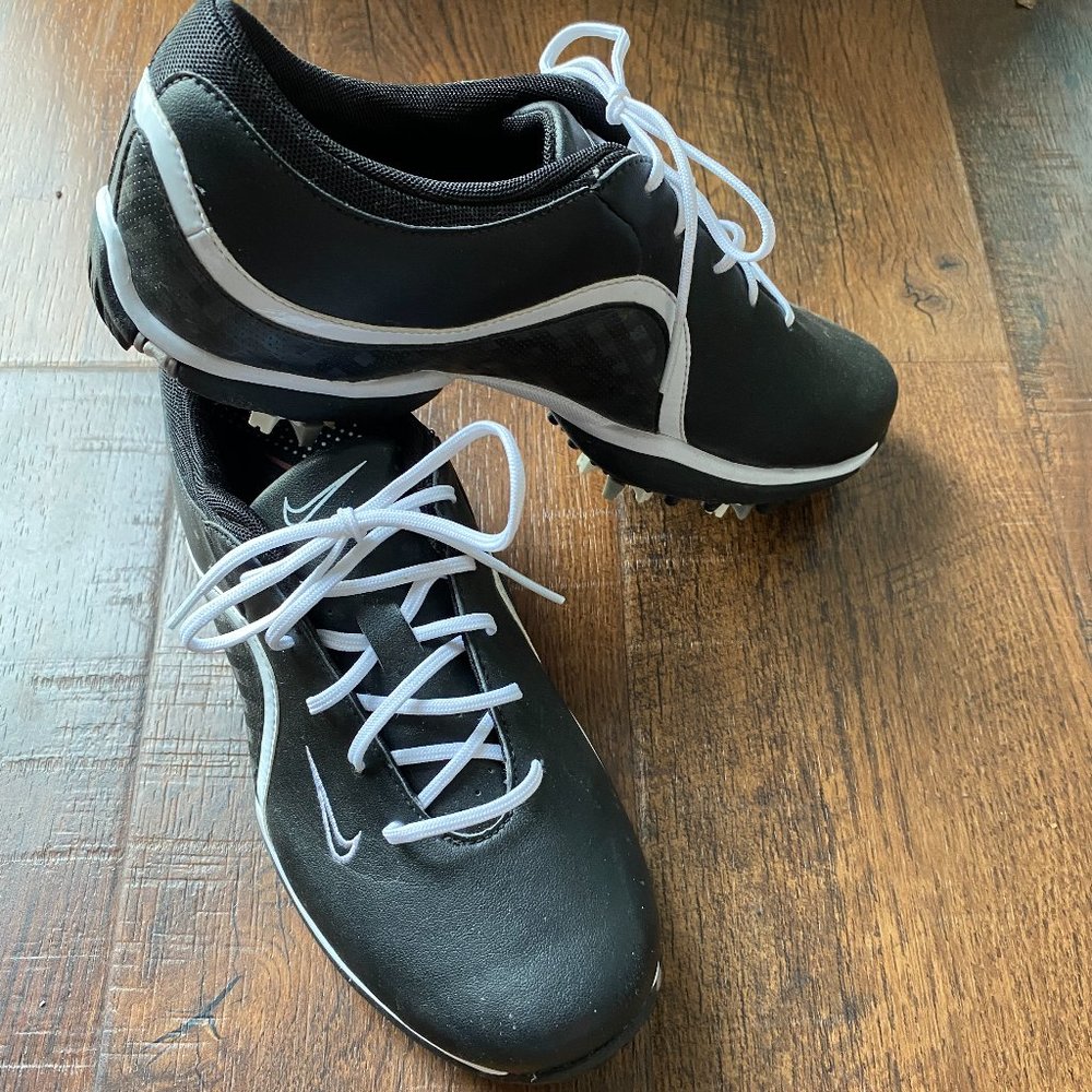 Nike T@C Women/Youth Golf Shoes